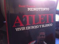 Libro de Menottinto Vivir En Rojo y Blanco