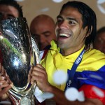 Falcao con la Supercopa de Europa 2012.