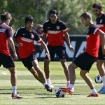 Óliver, Falcao y Pulido en un entrenamiento del Atlético de Madrid.