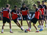 Óliver, Falcao y Pulido en un entrenamiento del Atlético de Madrid.