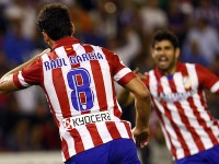 Raul Garcia y Diego Costa celebran un gol del Atletico