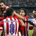 Atletico celebra gol al Valencia