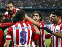 Atletico celebra gol al Valencia