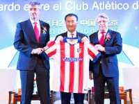 Gil y Cerezo con Wang Jianlin