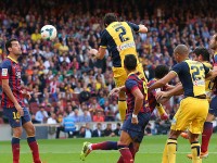 gol de Godín al FC Barcelona
